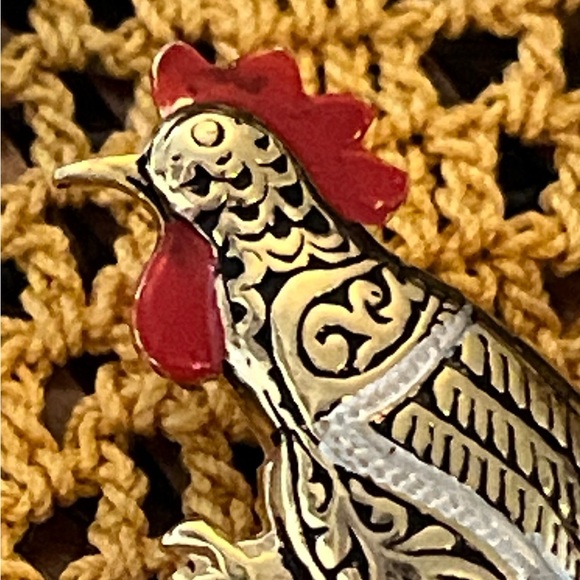 Vintage Brooch Rooster with Red Comb  Gold Tone - Picture 3 of 7